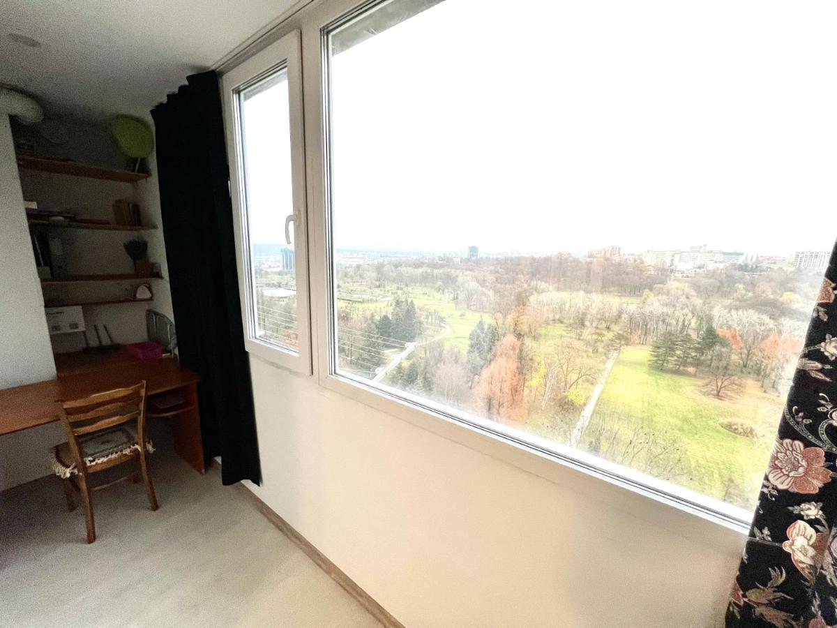 Apartament Fantastic View On Chisinau Center - Super Fast Wifi - Two Botanical Gardens - 2Br Zewnętrze zdjęcie